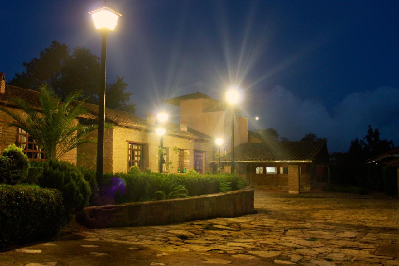Quinta Maria Bonita Hotel ซากัตลัน ภายนอก รูปภาพ