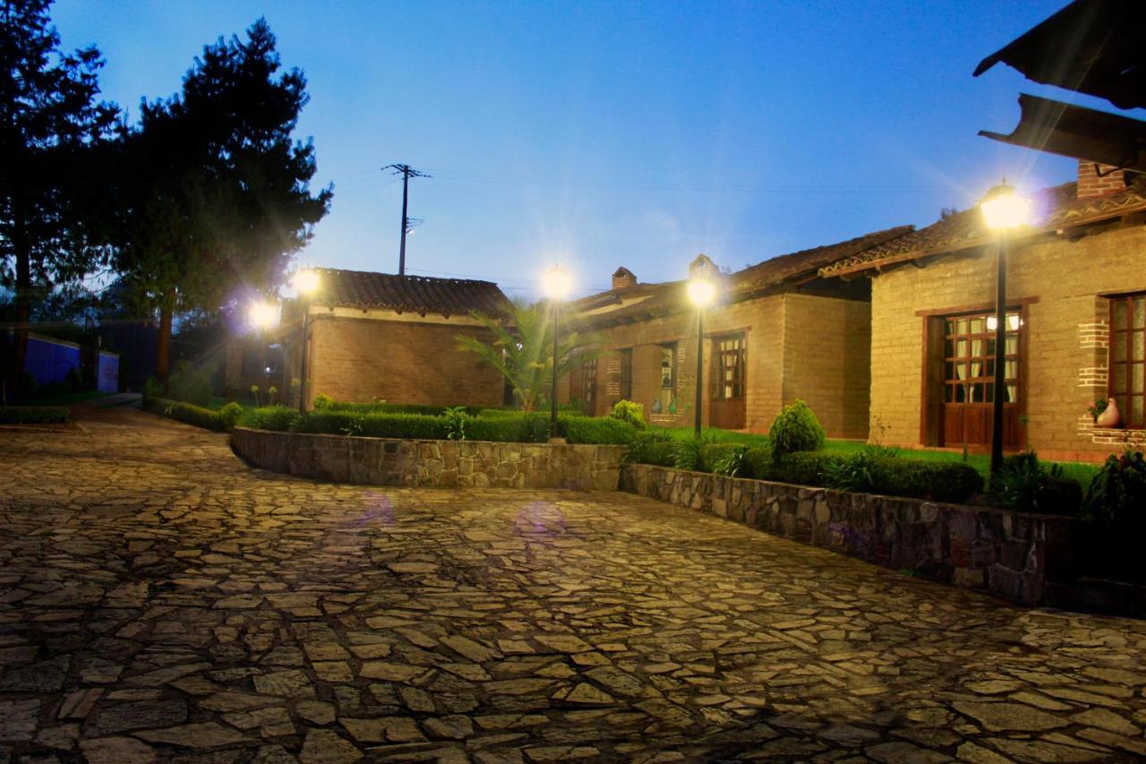 Quinta Maria Bonita Hotel ซากัตลัน ภายนอก รูปภาพ